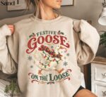 Retro Festive Goose On The Loose Christmas Funny Goose Holiday Sweatshirt - Image 5